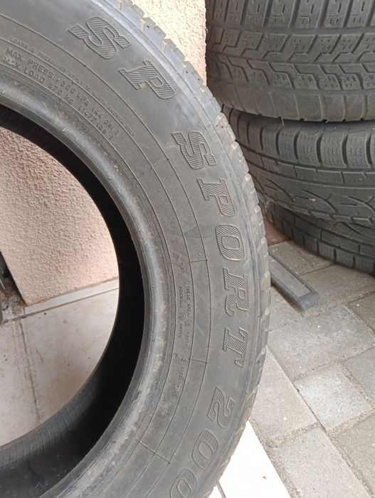 Para opon 205,65,15" Dunlop SP Sport 200