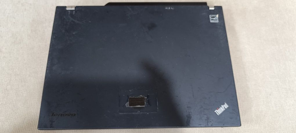 Lenovo ThinkPad R400
