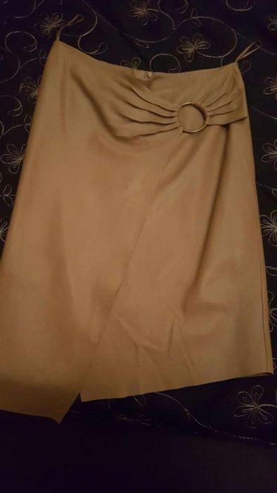 Saias em pele genuína da Mango - tamanho. 36/38