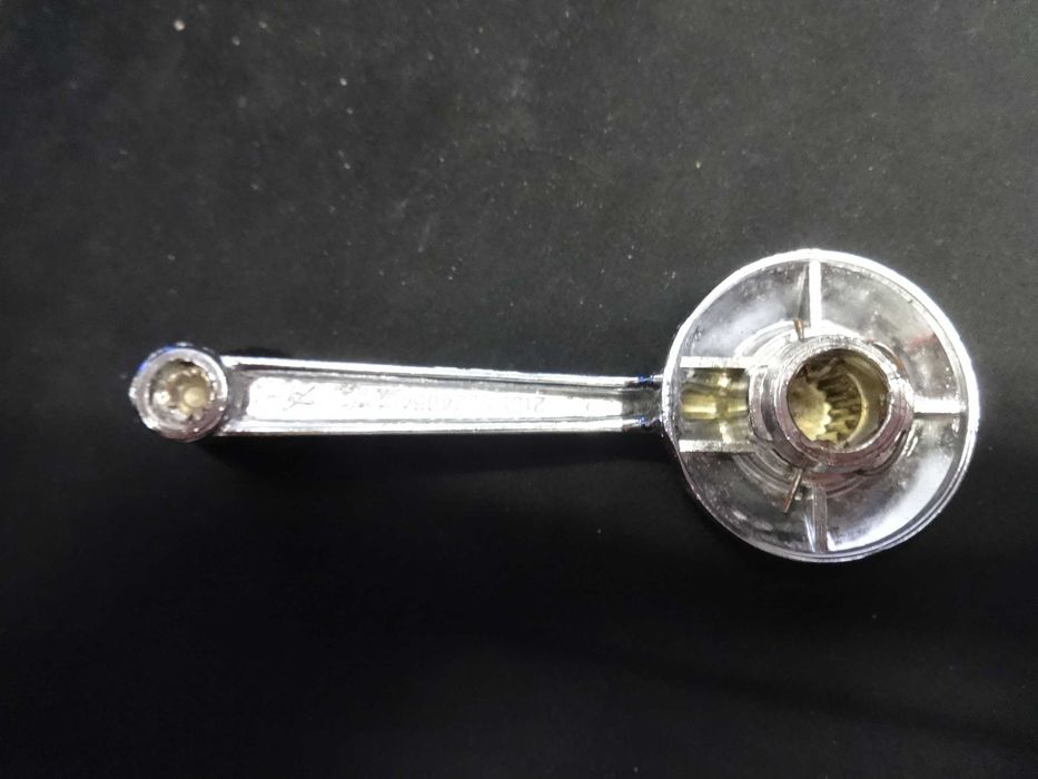 Ручки відкриття вікна ваз 2101, 03, 06