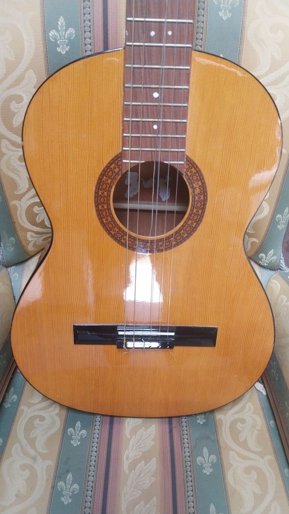 Guitarra tradicional