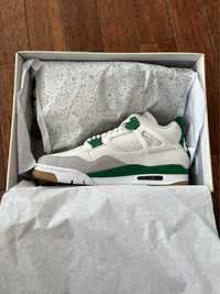 Jordan 4 Retro SB Pine Green 38