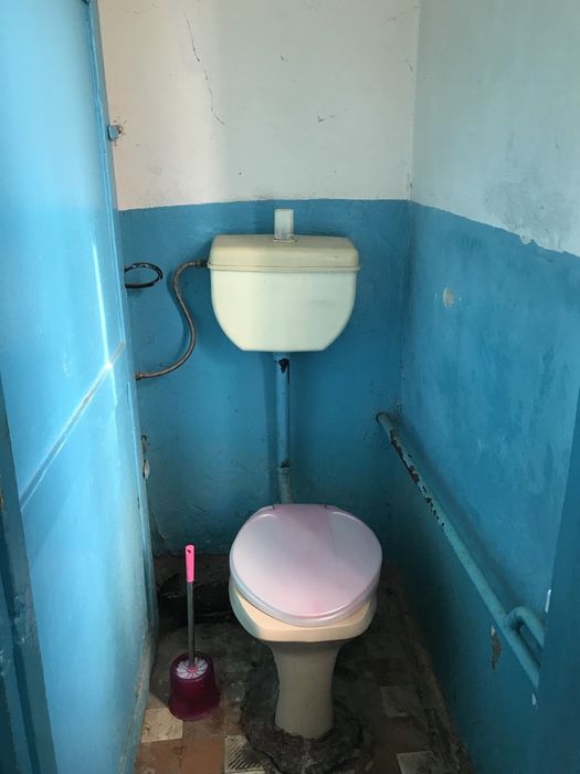 Продаж кімнати на Молодіжній