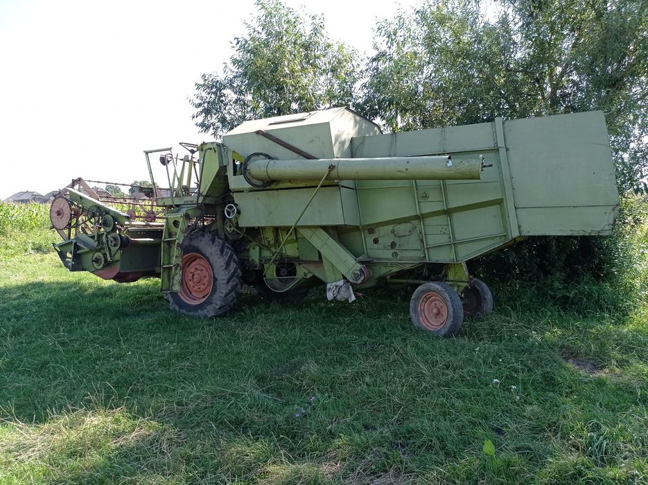 Комбайн Claas Consul
