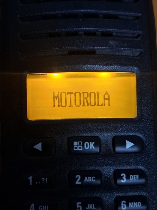 Портативная радиостанция Motorola XT665D