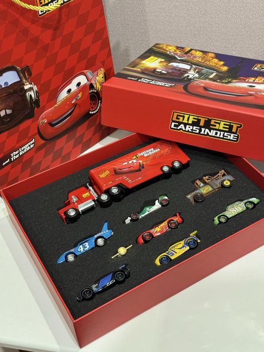 Машинки Тачки Cars подарунок хлопчику молния макквин маквін