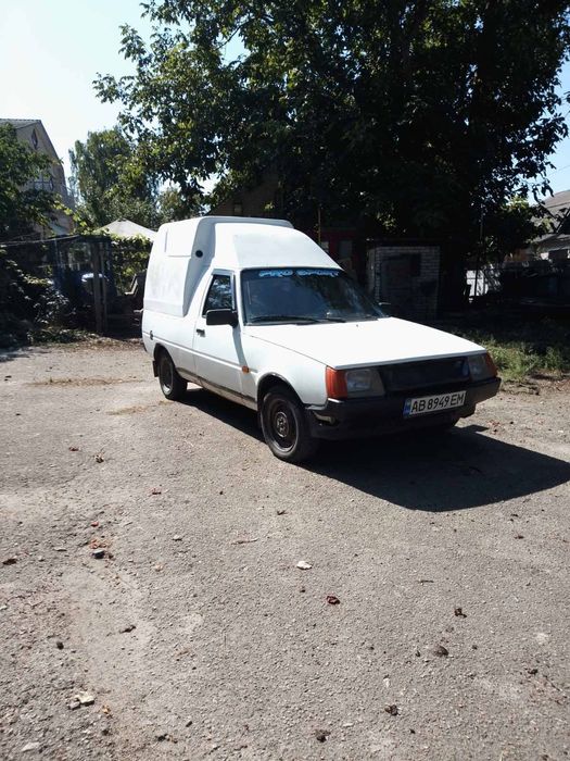 Таврія пікап. Спеціалізований вантажний фургон