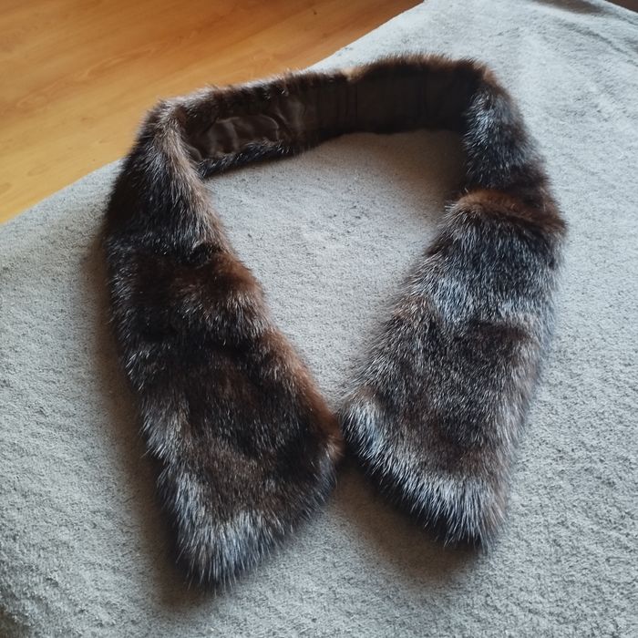 Kołnierz z naturalnej  brązowej norki