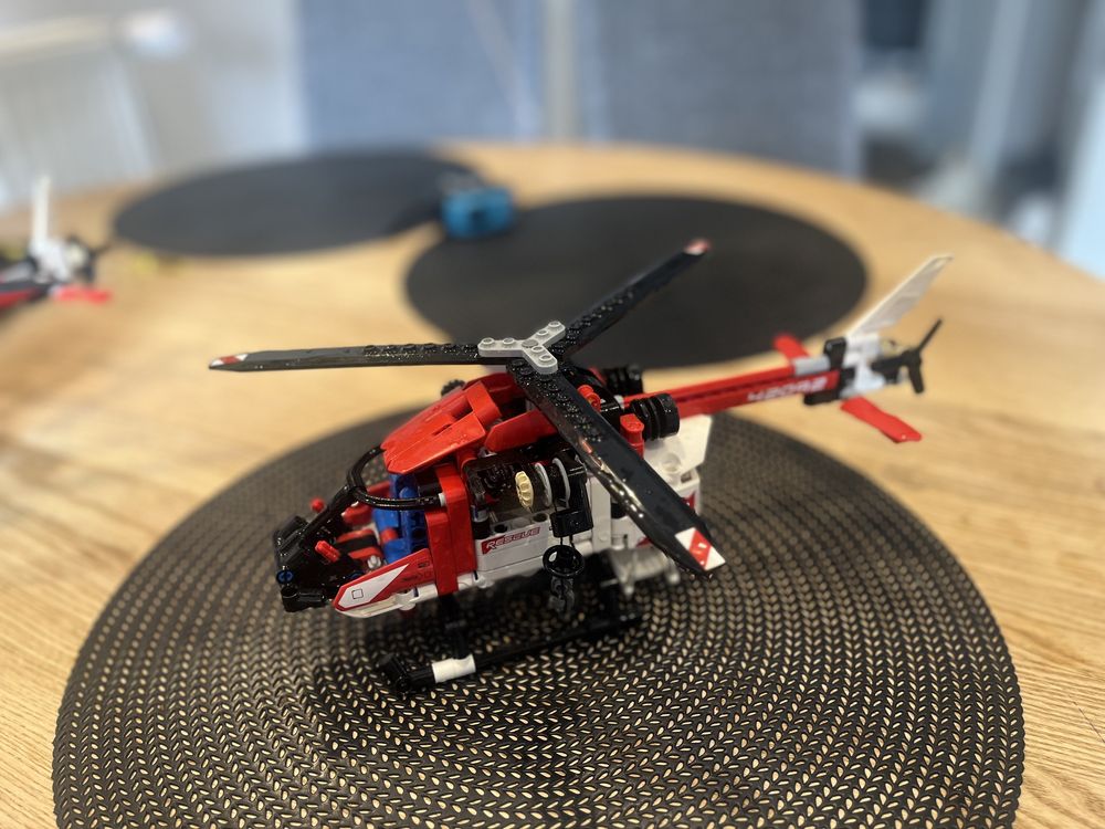 LEGO®Technic Helikopter ratunkowy 42092