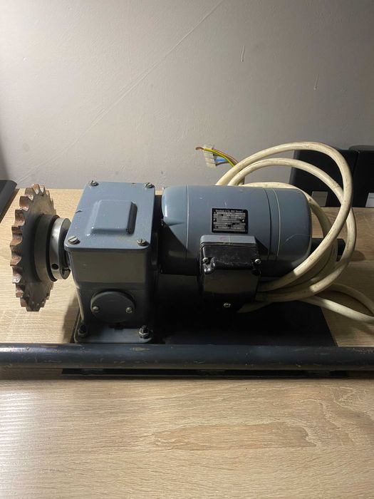 Silnik elektryczny Groschopp and Co. 4060 Viersen 1  3-FAZOWY