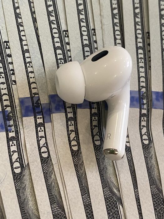Продаю AirPods pro 2 правий Оригінал АирПодс про 2 правый Оригинал