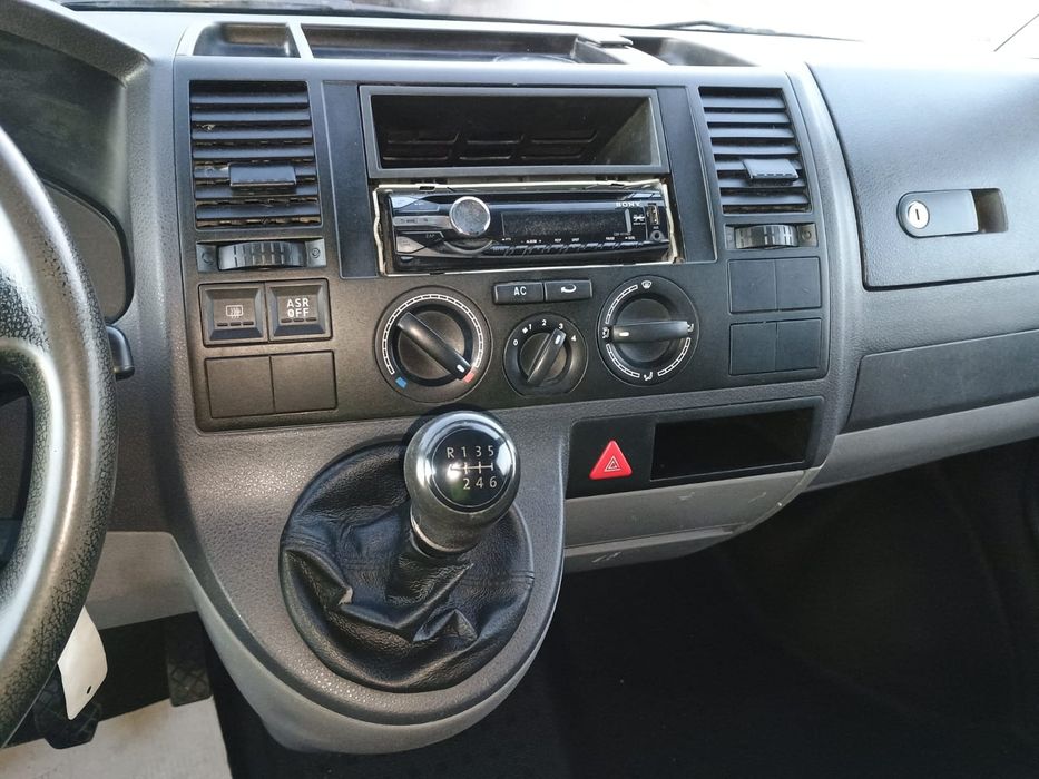 Volkswagen Transporter T5 2.5 TDI klima