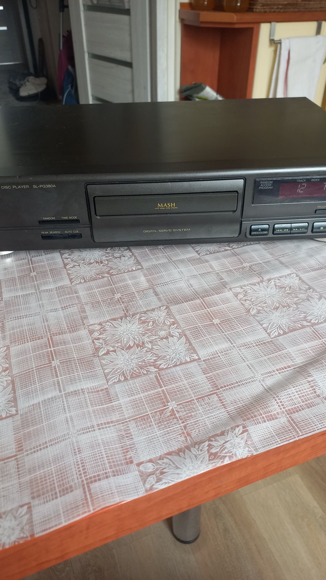 Odwarzacz CD Technics SL-PG380A