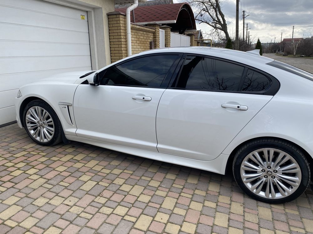 Продам Jaguar xf AWD