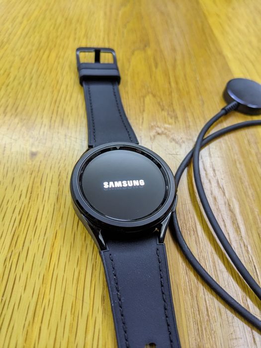 Samsung Galaxy watch 6 R950  43mm jak nowy