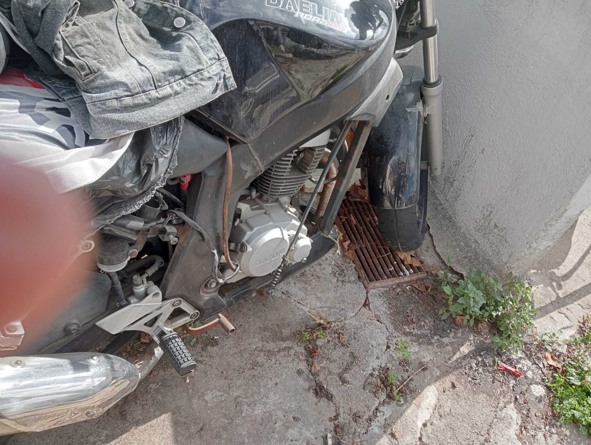 Mota Daelim roadwing125