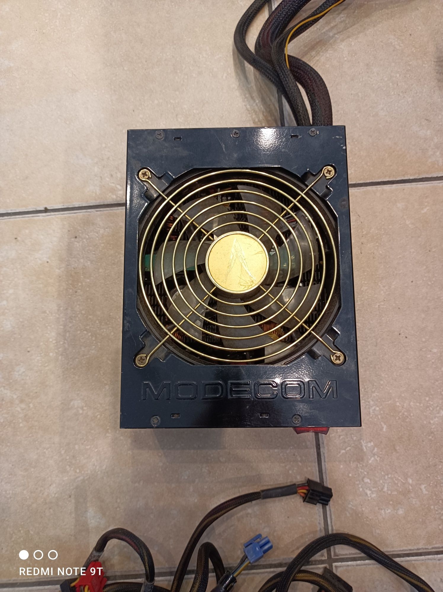 Zasilacz komputerowy MODECOM 1500W.