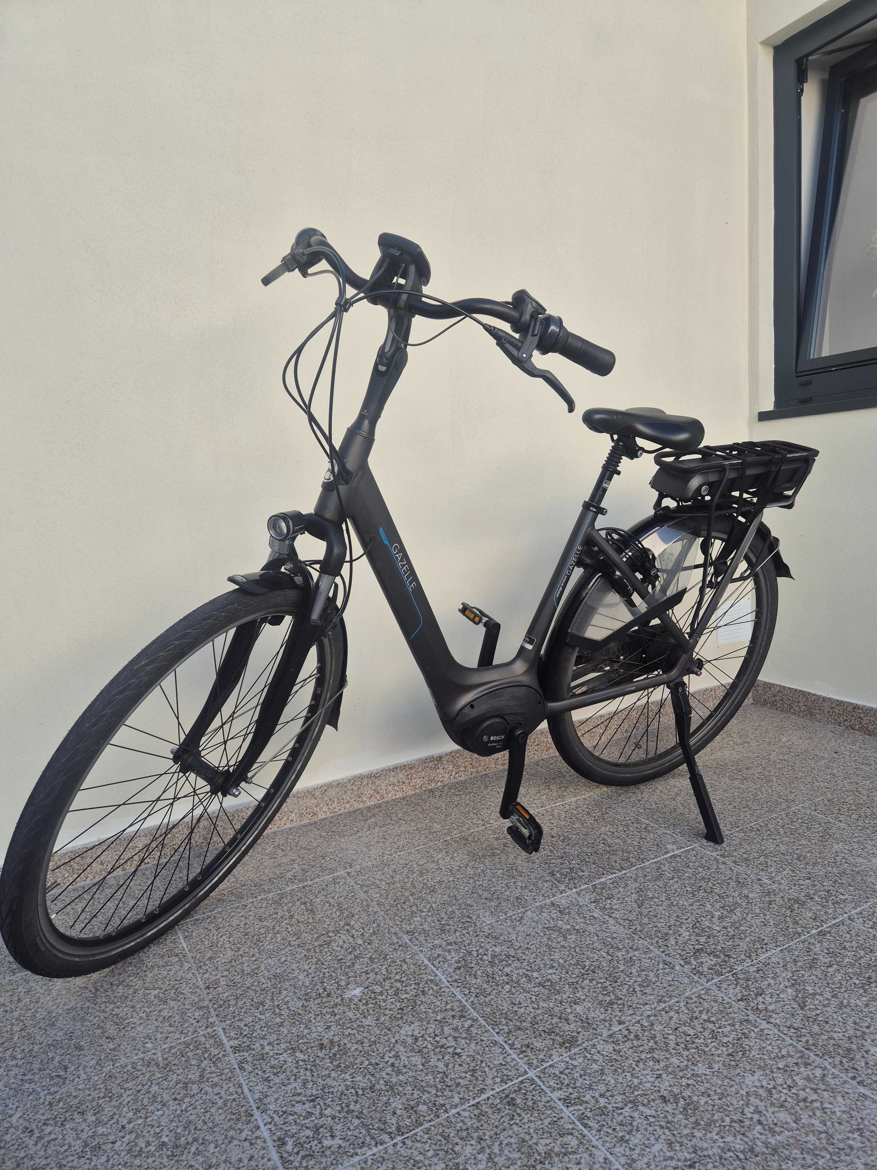 Bicicleta Elétrica Gazelle Orange C7 HMB – 500Wh – Origem Holanda