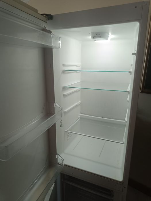 Frigorífico a funcionar