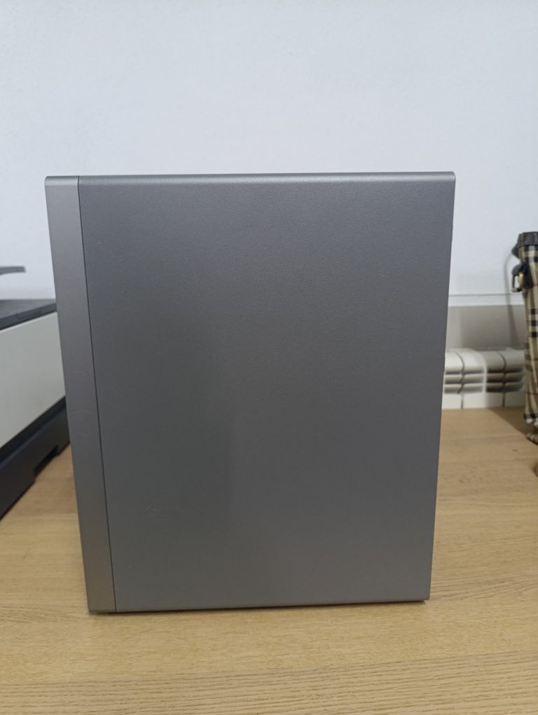 Desktop Lenovo 90q3004rpg como NOVO