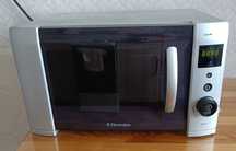 Mikrofala Electrolux Grill 1000W Microwave 800W 20L Sprawna ładny stan