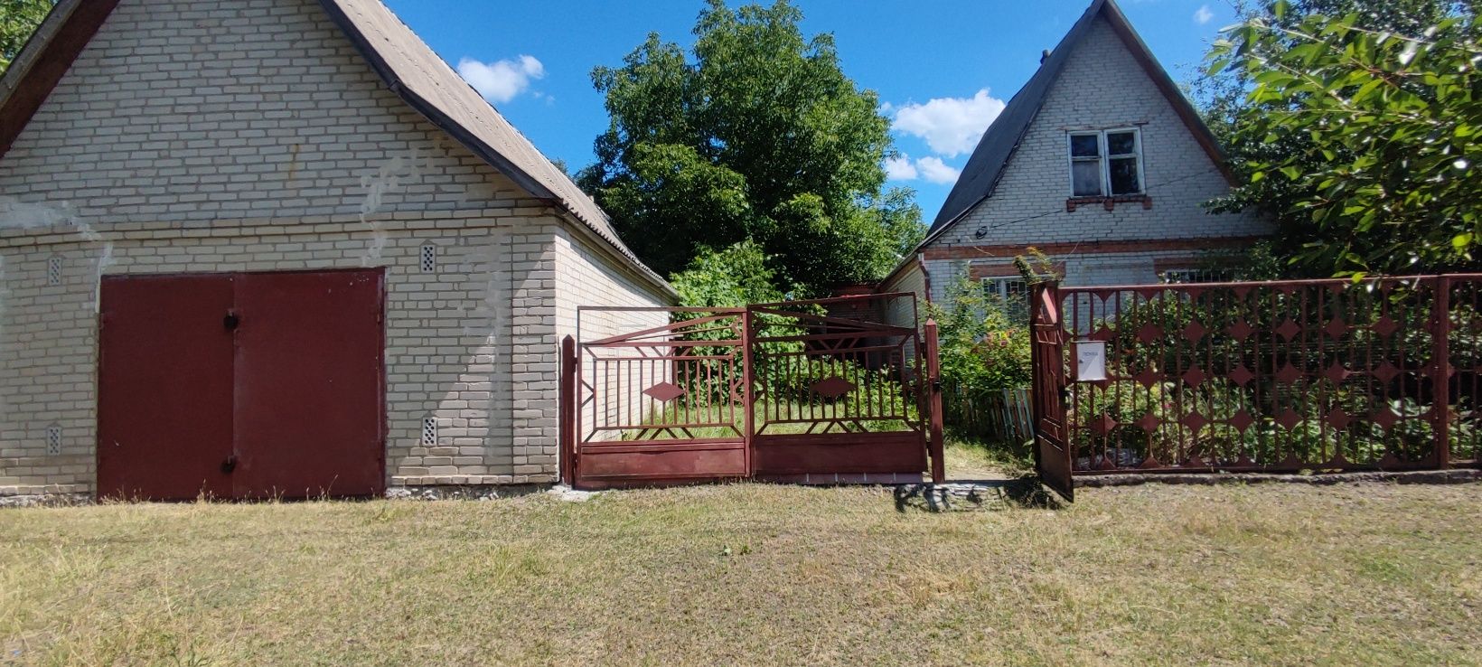 Продам будинок в селі