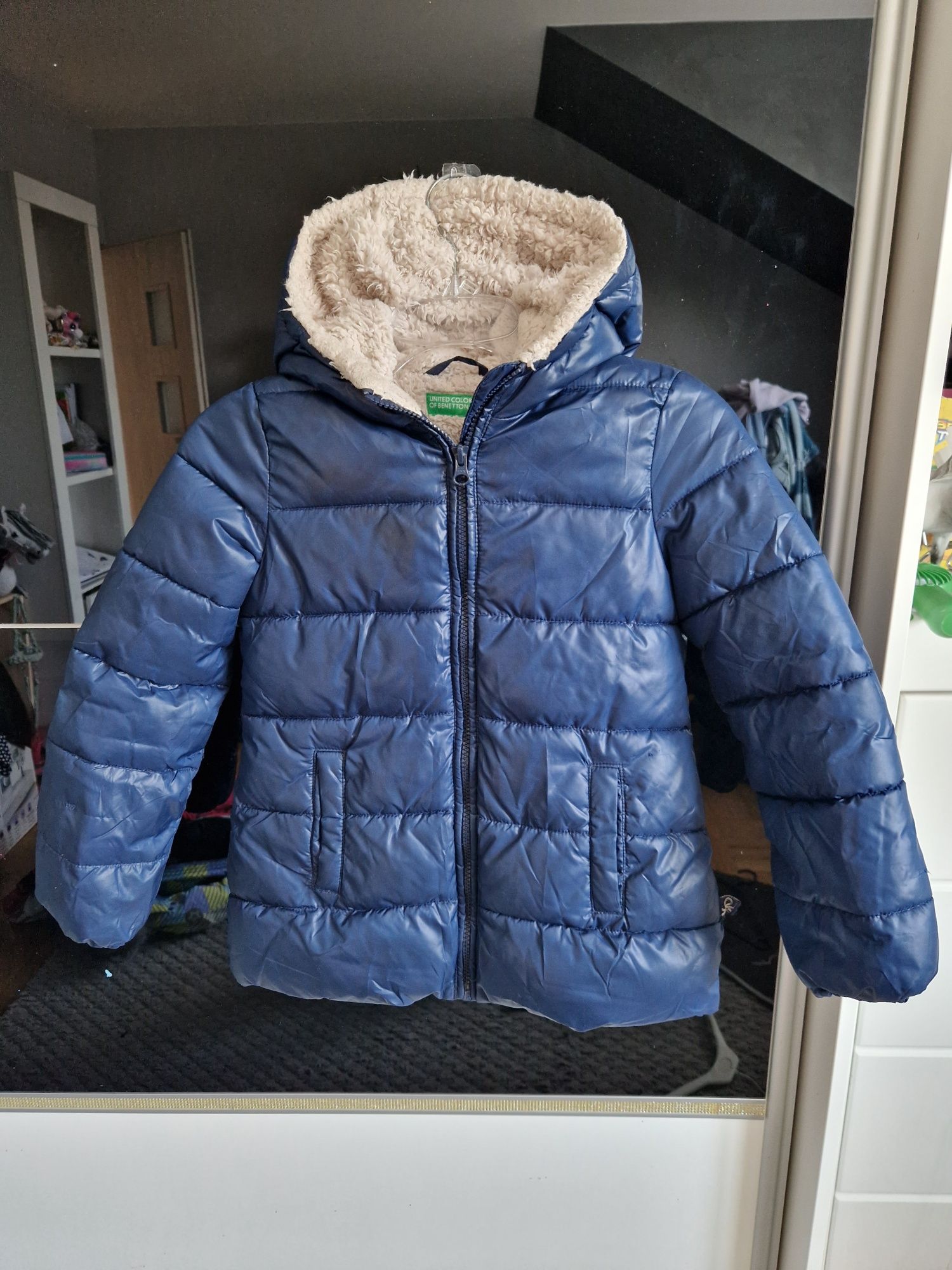 Kurtka zimowa 122 granatowa z kapturem Benetton M 130