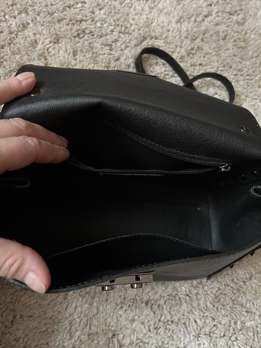 Сумка женская кожаная.