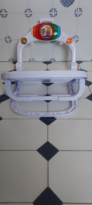 Berço com música, como movo