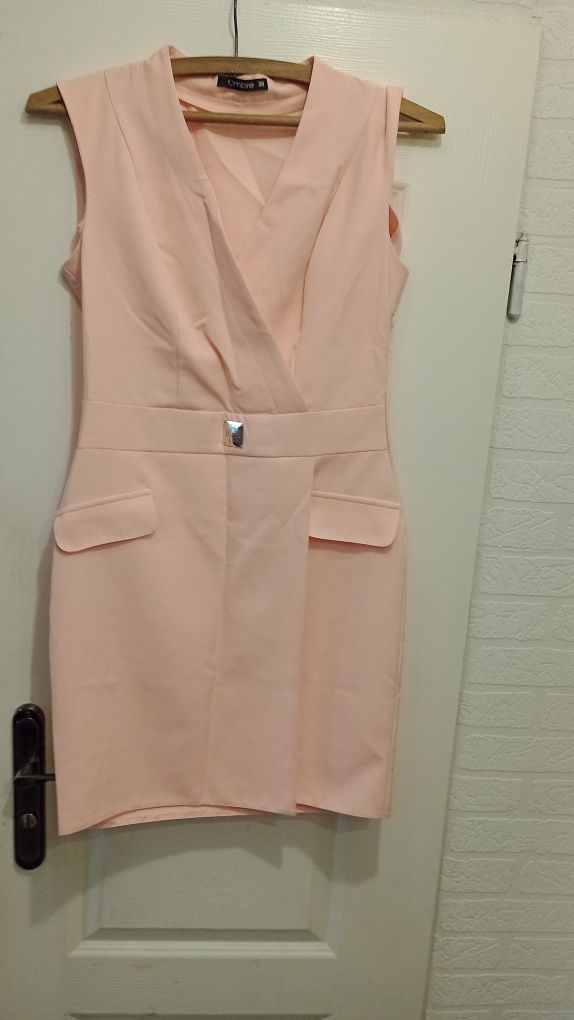 Elegancka sukienka kopertowa Ombre, 38