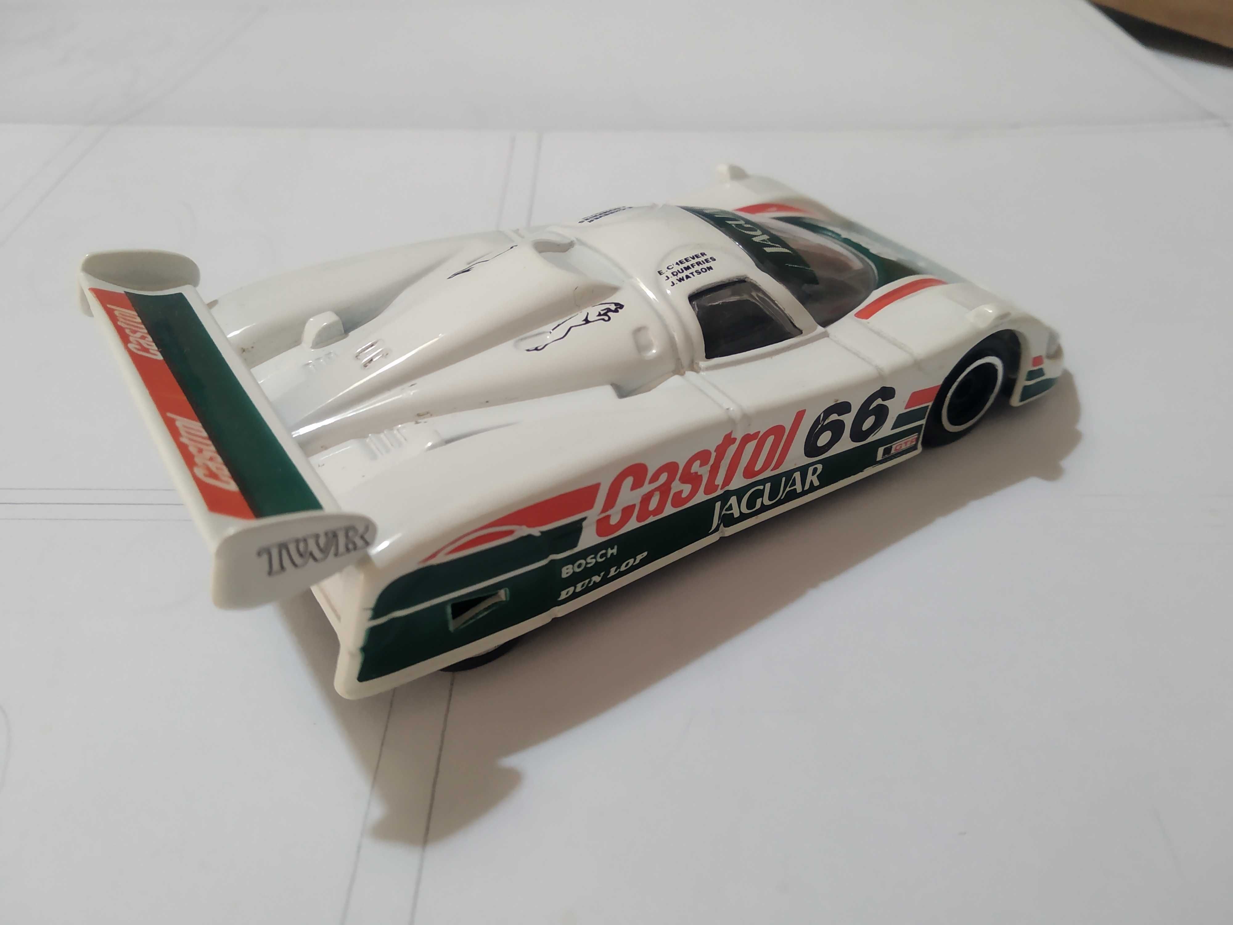 Miniatura Corgi Jaguar xjr9 - Castrol. Escala 1/43 - Como novo