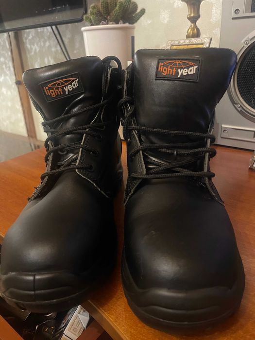 Чоловічі робочі ботінкі з металом-45.