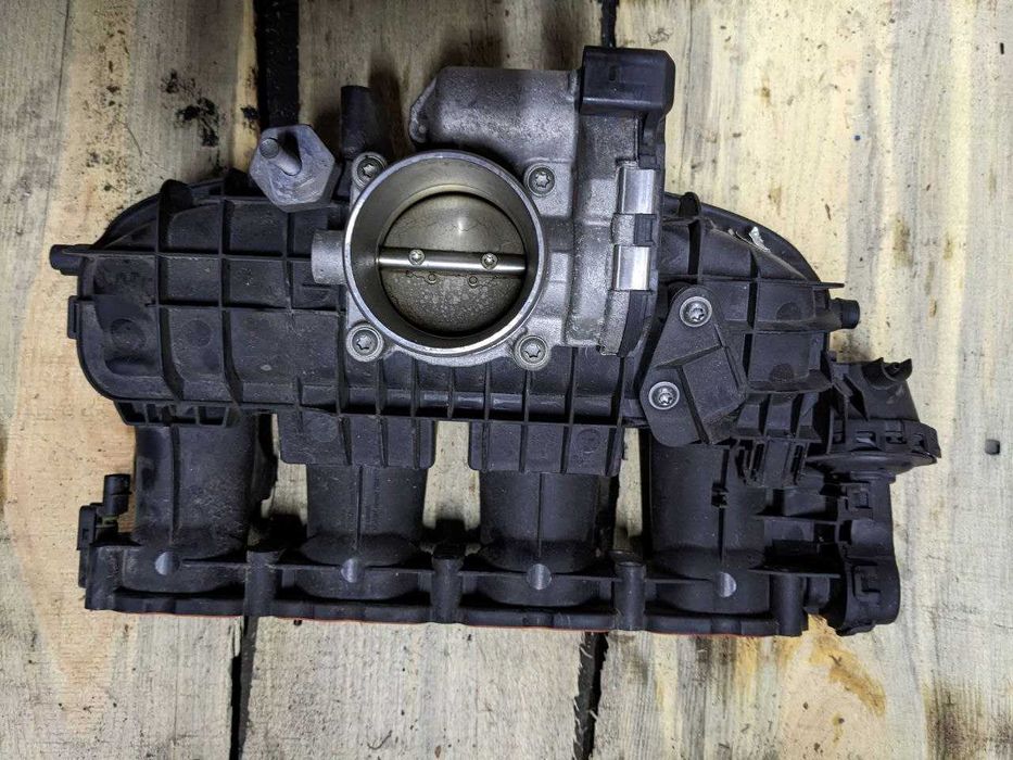 Впускной коллектор Audi A4 B9 2017 - 2025 USA