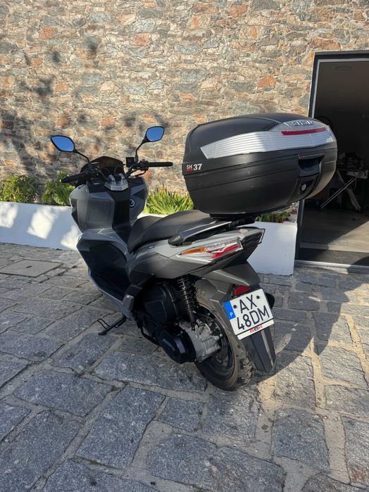 vende se scooter Sym jet X 125