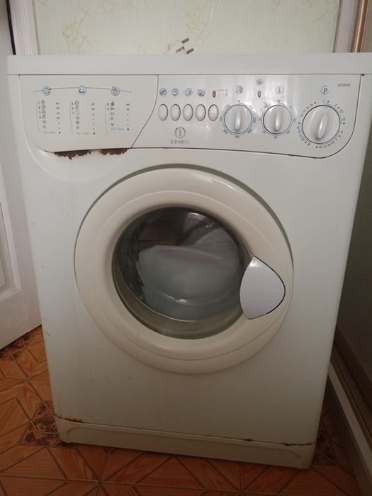 Indesit итальянская машинка
