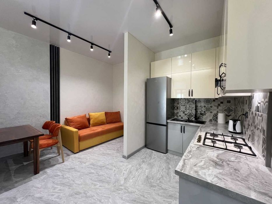 2 кімнатна в центральній частині міста