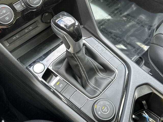 2022 Volkswagen Taos SEL 4Motion