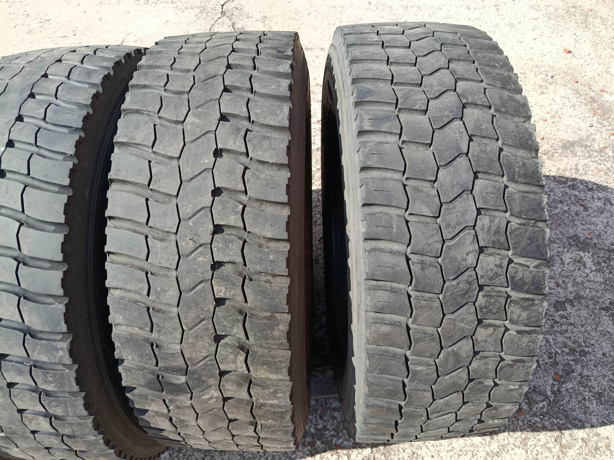 Шины R17.5 245/70 грузовые Michelin, Bridgestone
