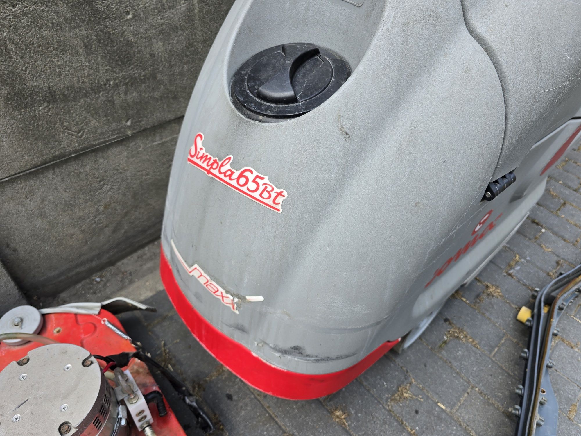 Szorowarka Comac Simpla 65BT