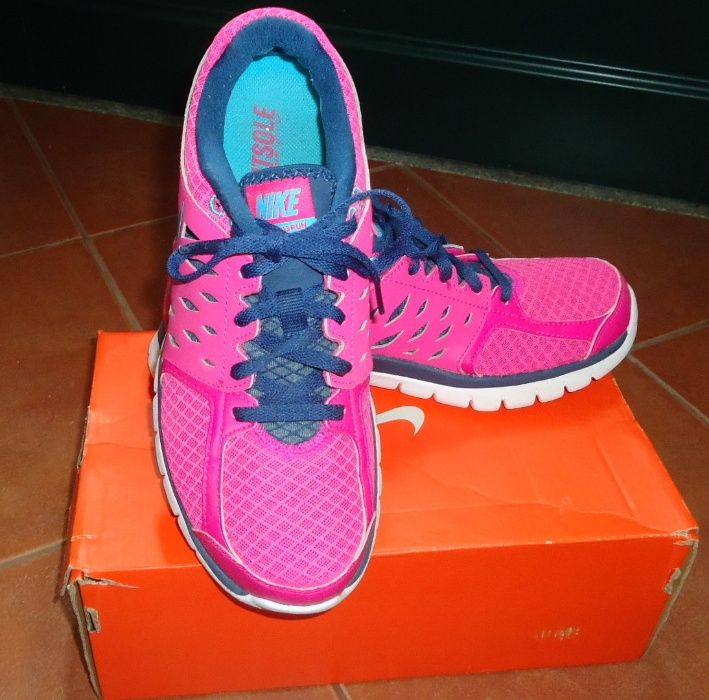 Ténis/sapatilhas Nike 39 originais novos!