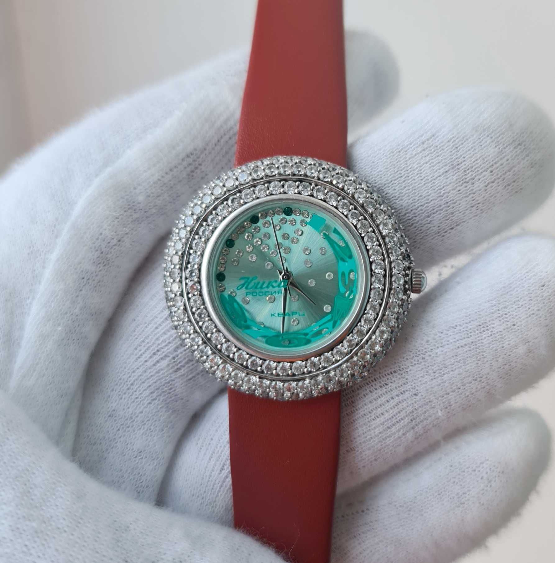 Срібний жіночий годинник Ника срібло 925