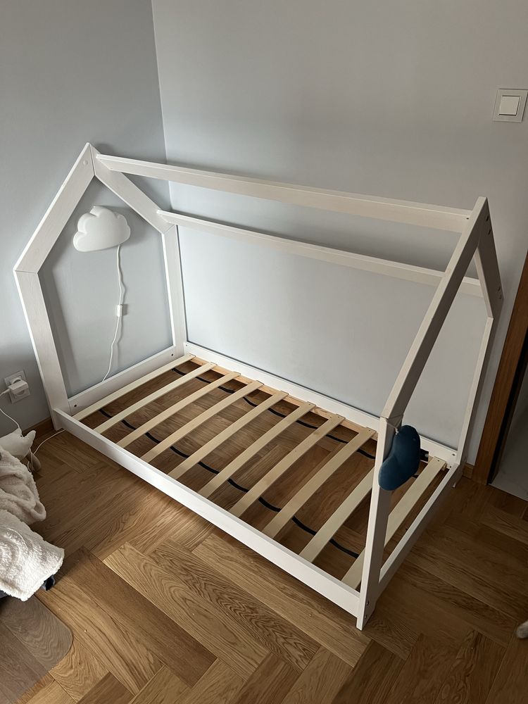 Łóżko domek 160x60 wraz z materacem z ikea
