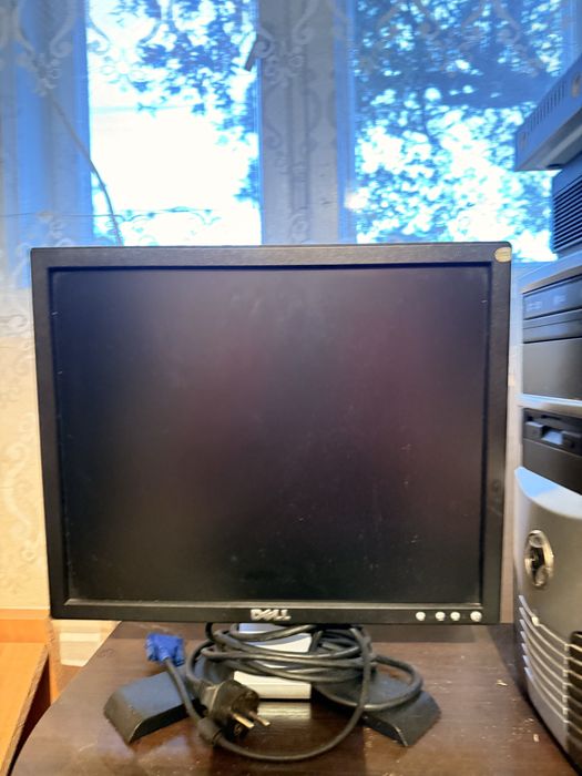 Монітор Dell, діагональ 16