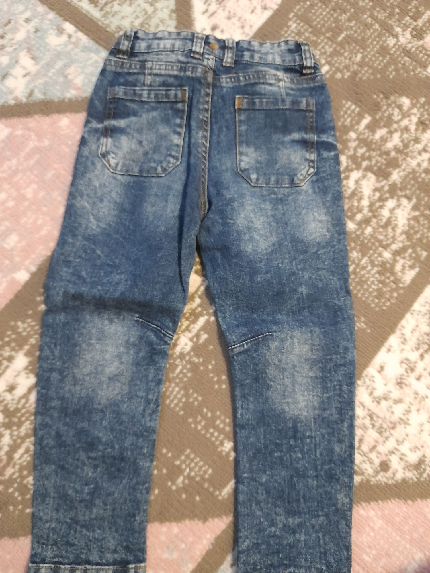 Spodnie jeans 104