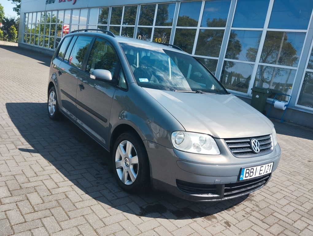 VW TOURAN 1.6 benzyna // Klima // Hak