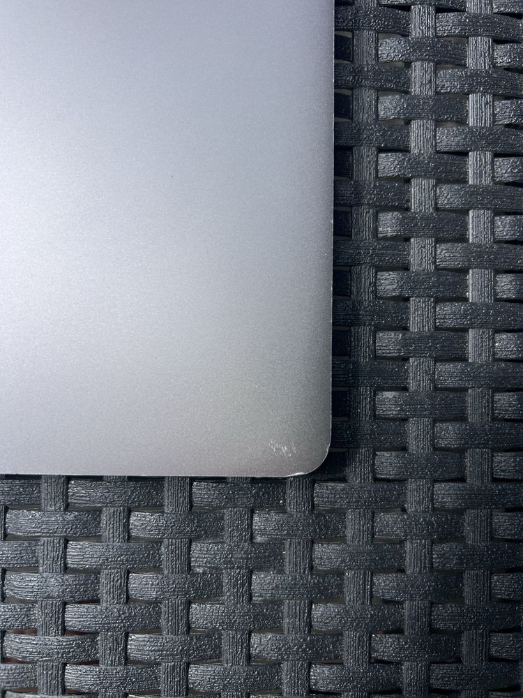 MacBook pro 16” (2019)