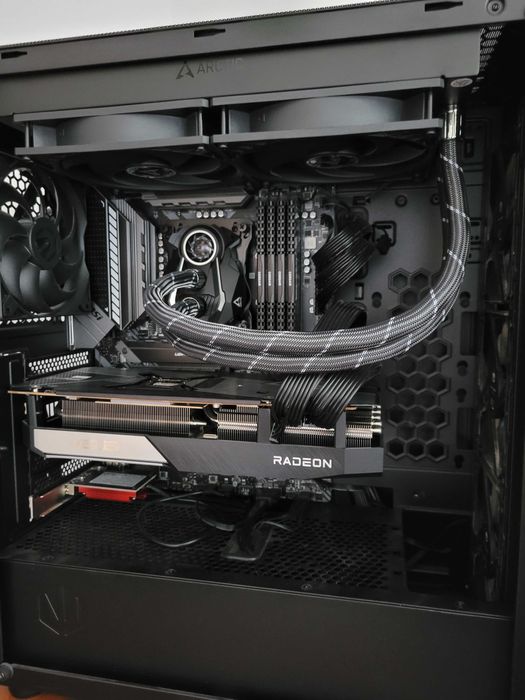 Komputer do gier Ryzen 7 5800x, RX 6700 XT, 32GB RAM, 1TB, Wi-Fi