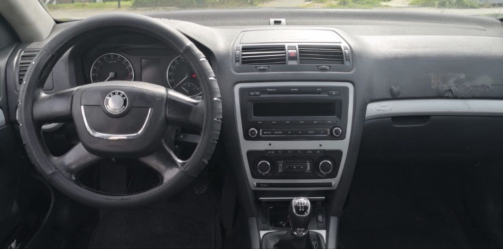 Skoda octavia 1.6 2011