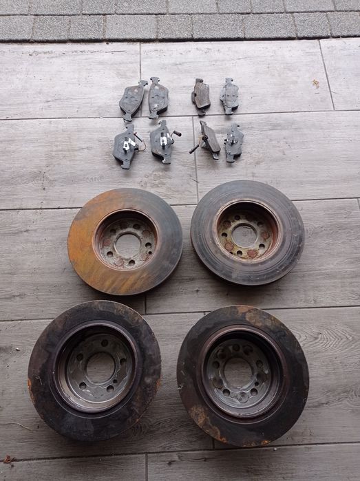 Hamulce tarcze klocki Mercedes w211 benzyna 4-matic - nowe