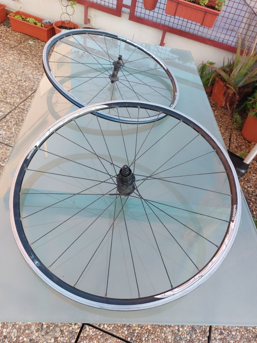Rodas Shimano R500 com bloqueio- Estrada